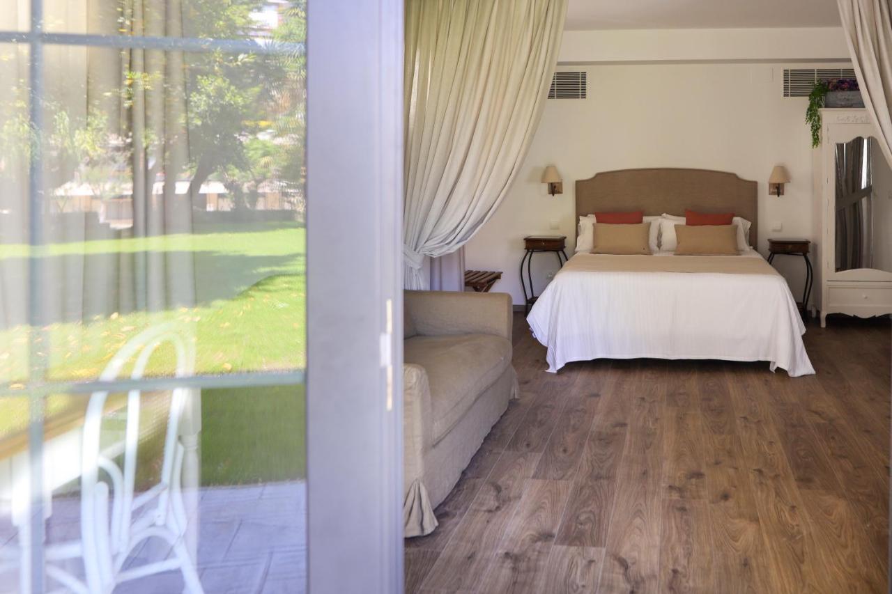 Le Petit Boutique Hotel (Adults Only) Сантандер Экстерьер фото